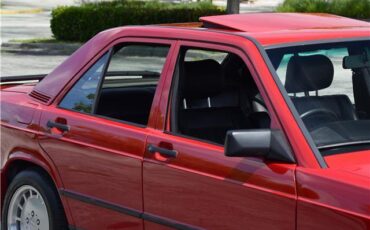 Mercedes-Benz-190-Series-1988-4dr-Car-26