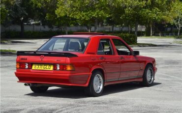 Mercedes-Benz-190-Series-1988-4dr-Car-29