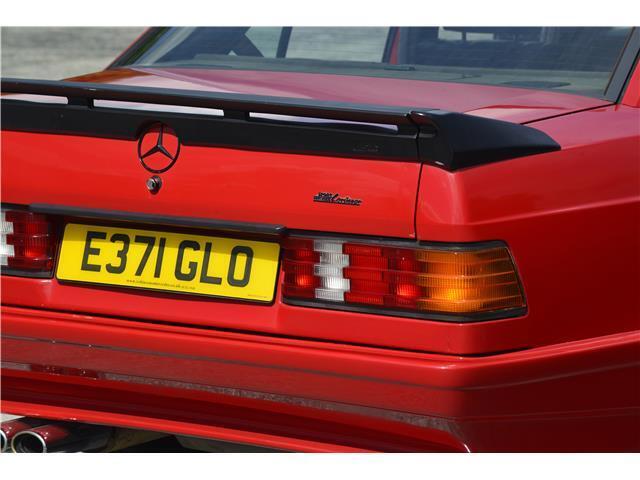 Mercedes-Benz-190-Series-1988-4dr-Car-33