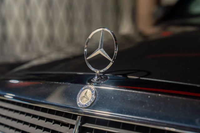 Mercedes-Benz-190E-Evolution-II-1991-Sedan-15