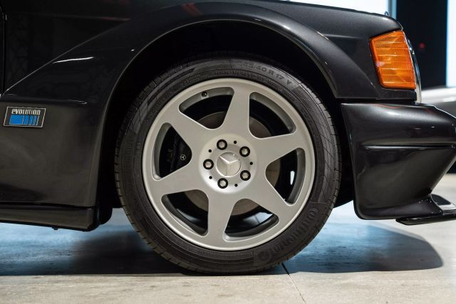 Mercedes-Benz-190E-Evolution-II-1991-Sedan-18