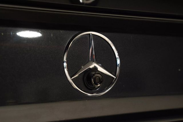 Mercedes-Benz-190E-Evolution-II-1991-Sedan-22
