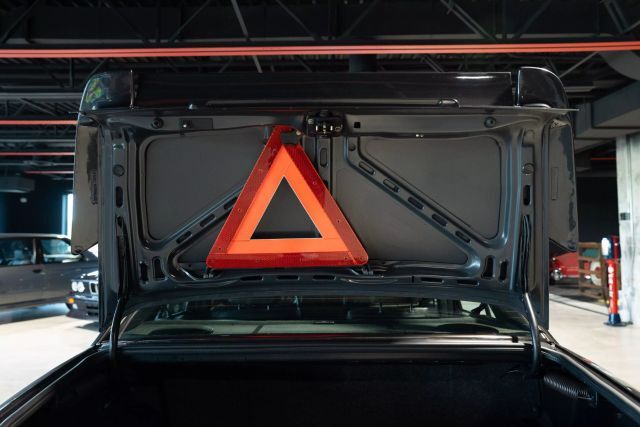 Mercedes-Benz-190E-Evolution-II-1991-Sedan-24