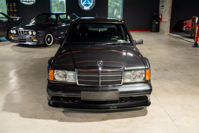 Mercedes-Benz-190E-Evolution-II-1991-Sedan-3