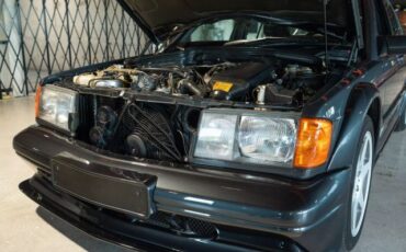 Mercedes-Benz-190E-Evolution-II-1991-Sedan-36