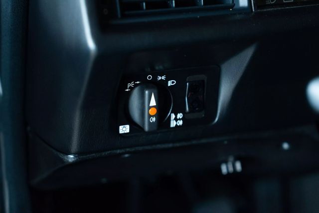 Mercedes-Benz-190E-Evolution-II-1991-Sedan-39