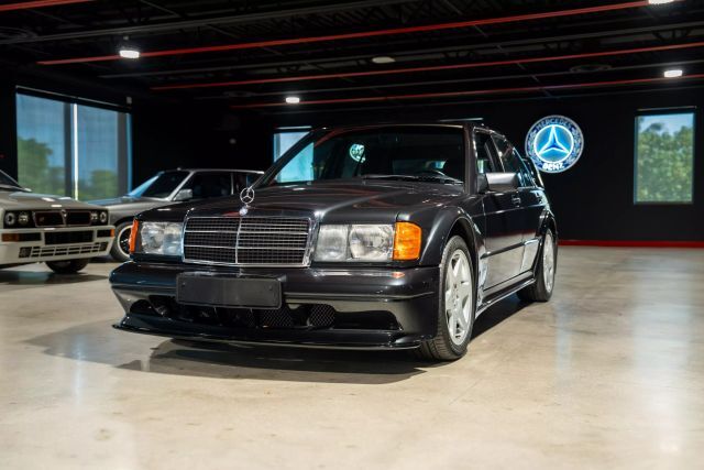 Mercedes-Benz-190E-Evolution-II-1991-Sedan-4