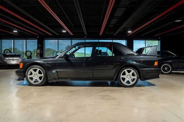 Mercedes-Benz-190E-Evolution-II-1991-Sedan-5