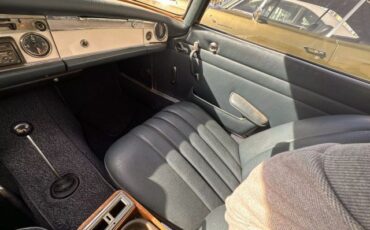 Mercedes-Benz-200-Series-1964-Convertible-4