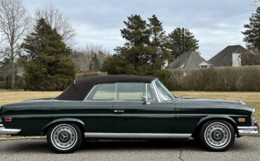 Mercedes-Benz-200-Series-1968-Convertible-1