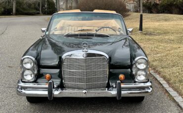 Mercedes-Benz-200-Series-1968-Convertible-16
