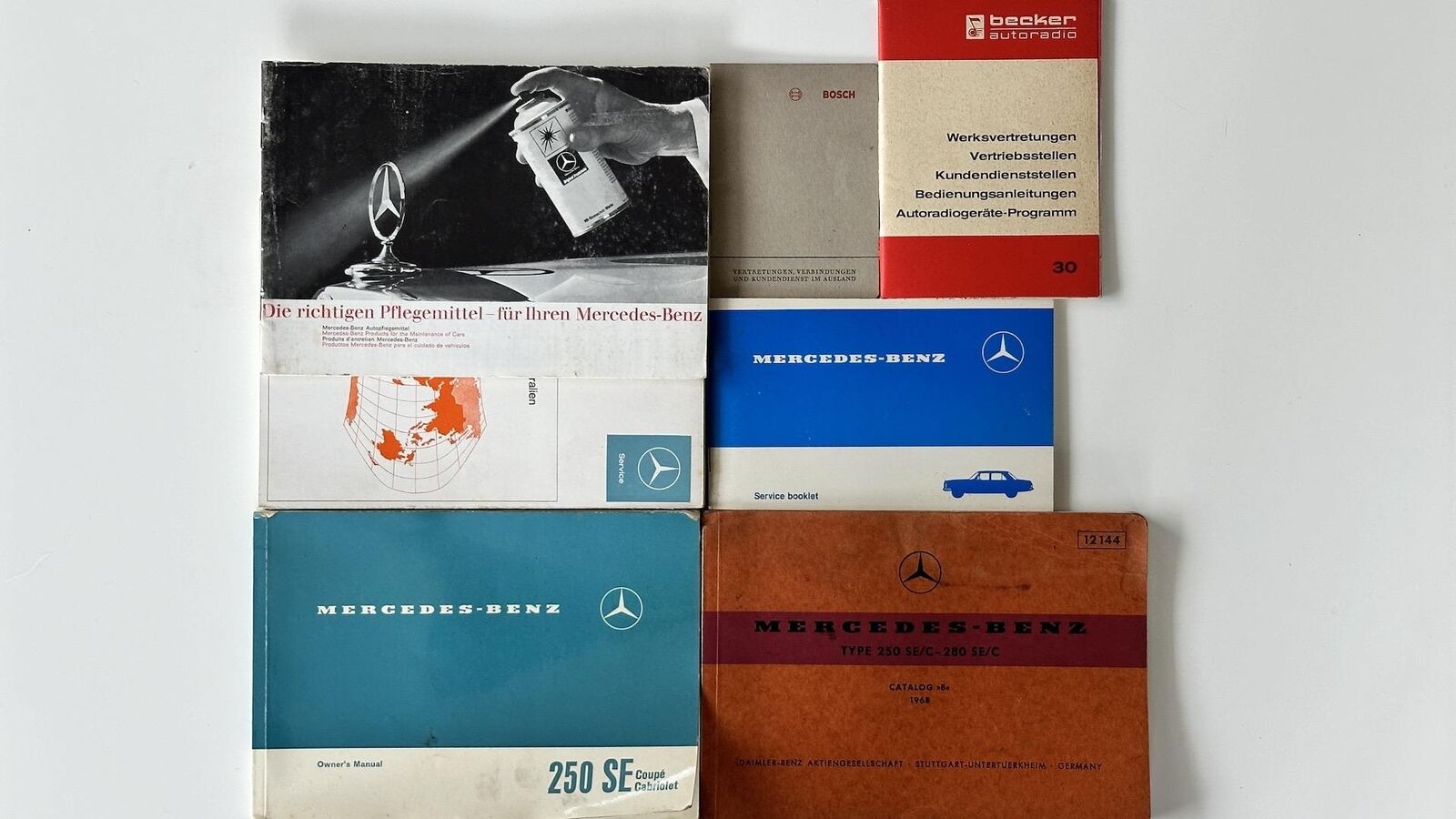 Mercedes-Benz-200-Series-1968-Convertible-7