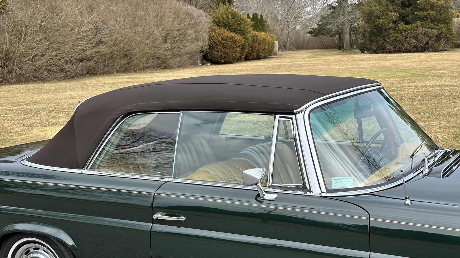 Mercedes-Benz-200-Series-1968-Convertible-9