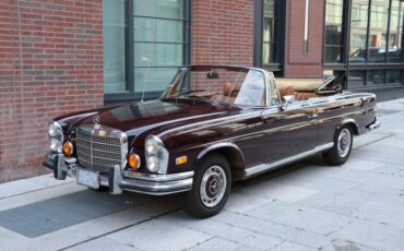 Mercedes-Benz-200-Series-1971-Convertible