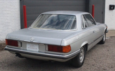 Mercedes-Benz-200-Series-1978-Coupe-6