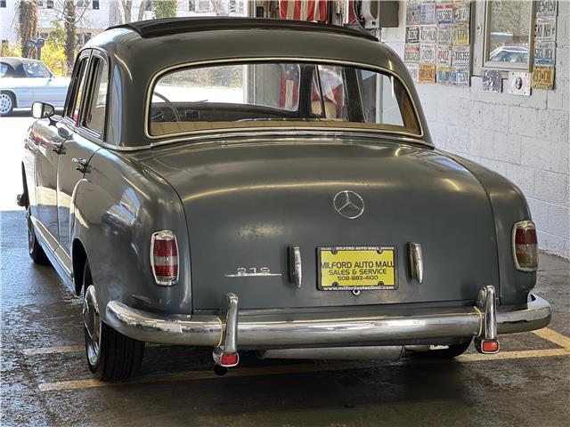 Mercedes-Benz-219-Ponton-Webasto-1959-17