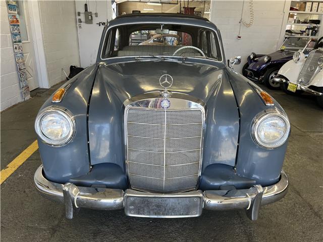 Mercedes-Benz-219-Ponton-Webasto-1959-2
