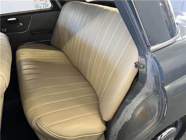 Mercedes-Benz-219-Ponton-Webasto-1959-24