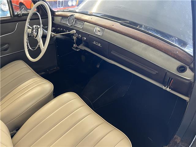 Mercedes-Benz-219-Ponton-Webasto-1959-30