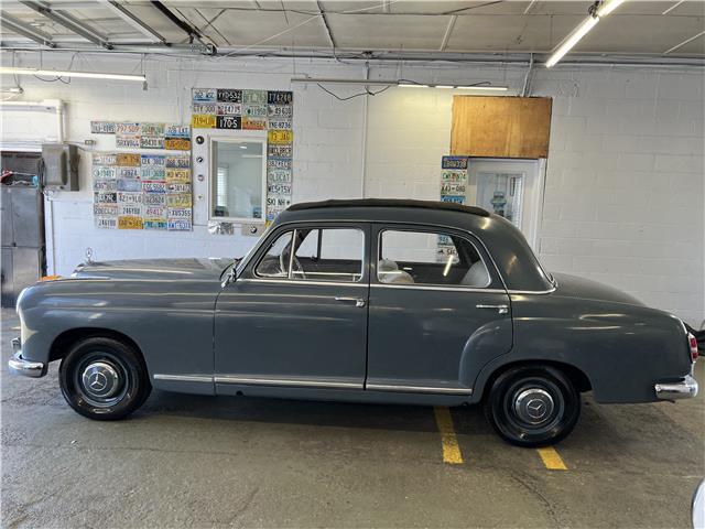 Mercedes-Benz-219-Ponton-Webasto-1959-5