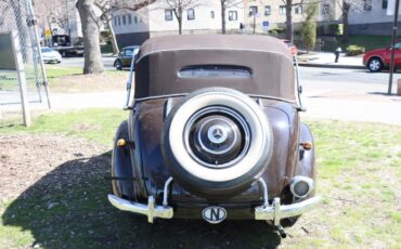 Mercedes-Benz-230-B-1941-Cabriolet-3