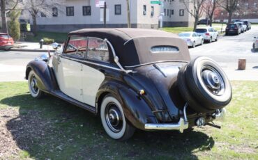 Mercedes-Benz-230-B-1941-Cabriolet-5