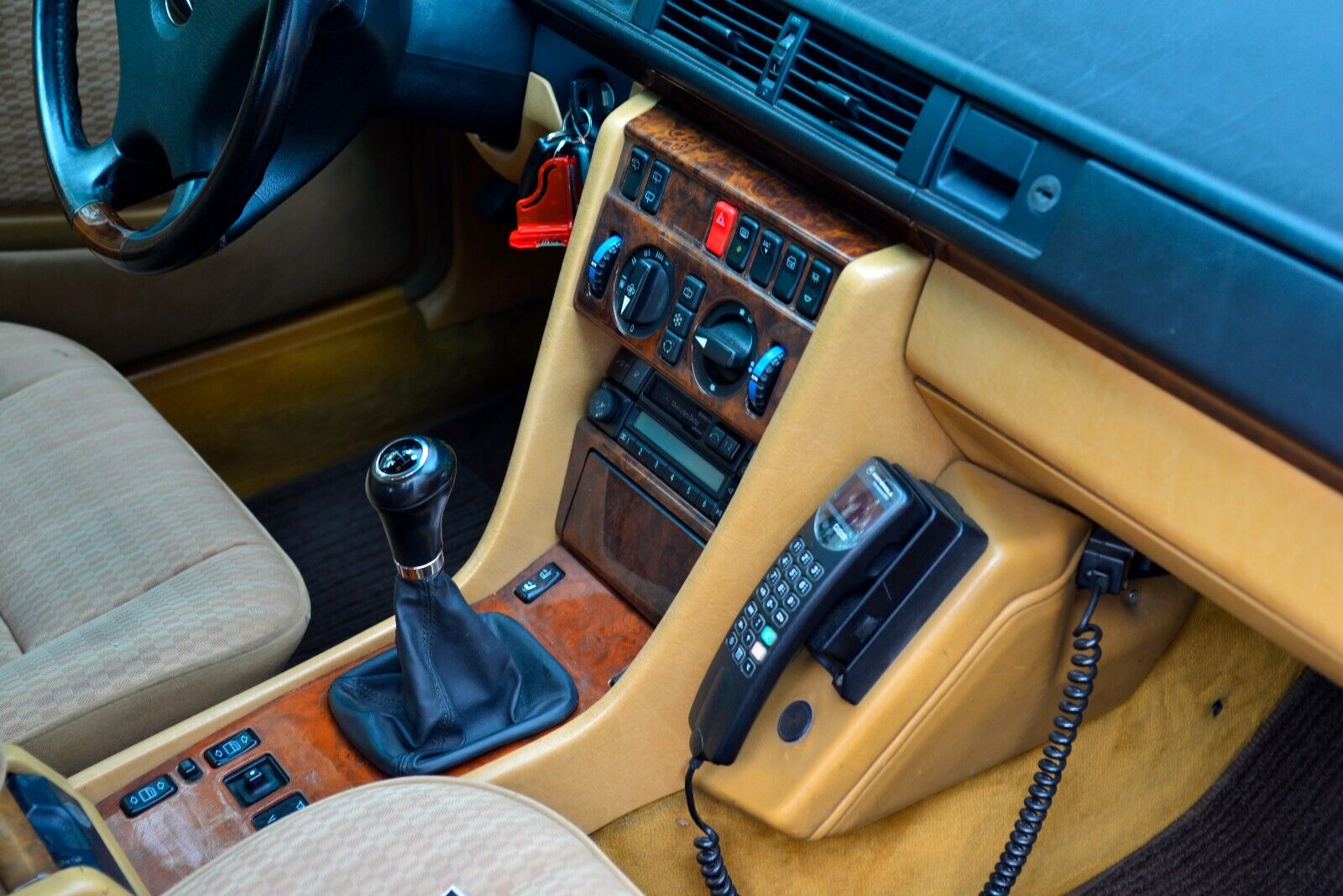 Mercedes-Benz-230-TE-1990-Wagon-13