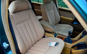 Mercedes-Benz-230-TE-1990-Wagon-15