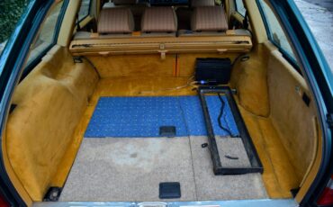 Mercedes-Benz-230-TE-1990-Wagon-22