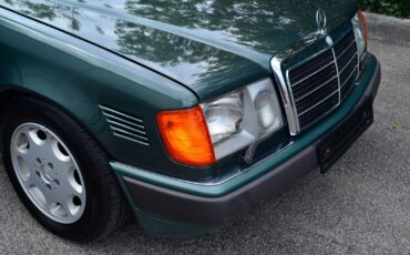 Mercedes-Benz-230-TE-1990-Wagon-24