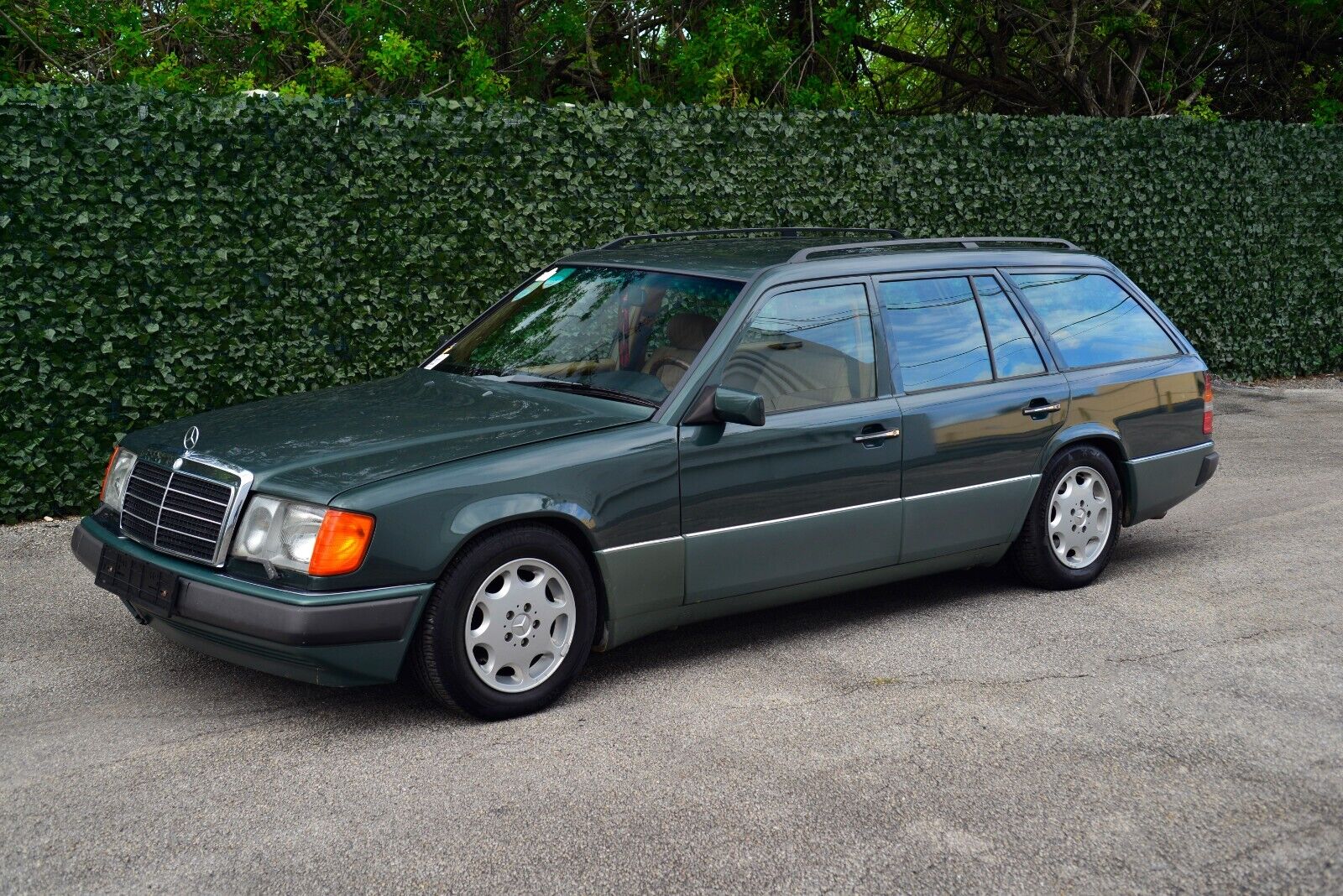 Mercedes-Benz-230-TE-1990-Wagon-28