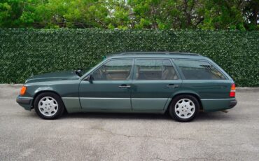 Mercedes-Benz-230-TE-1990-Wagon-29
