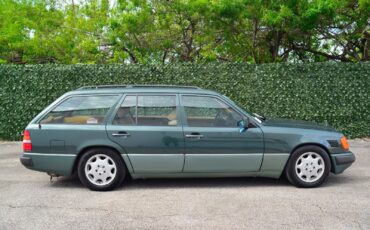 Mercedes-Benz-230-TE-1990-Wagon-3