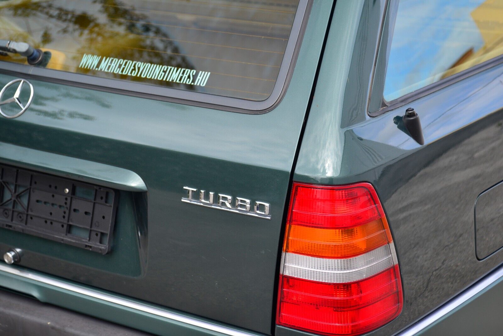 Mercedes-Benz-230-TE-1990-Wagon-5