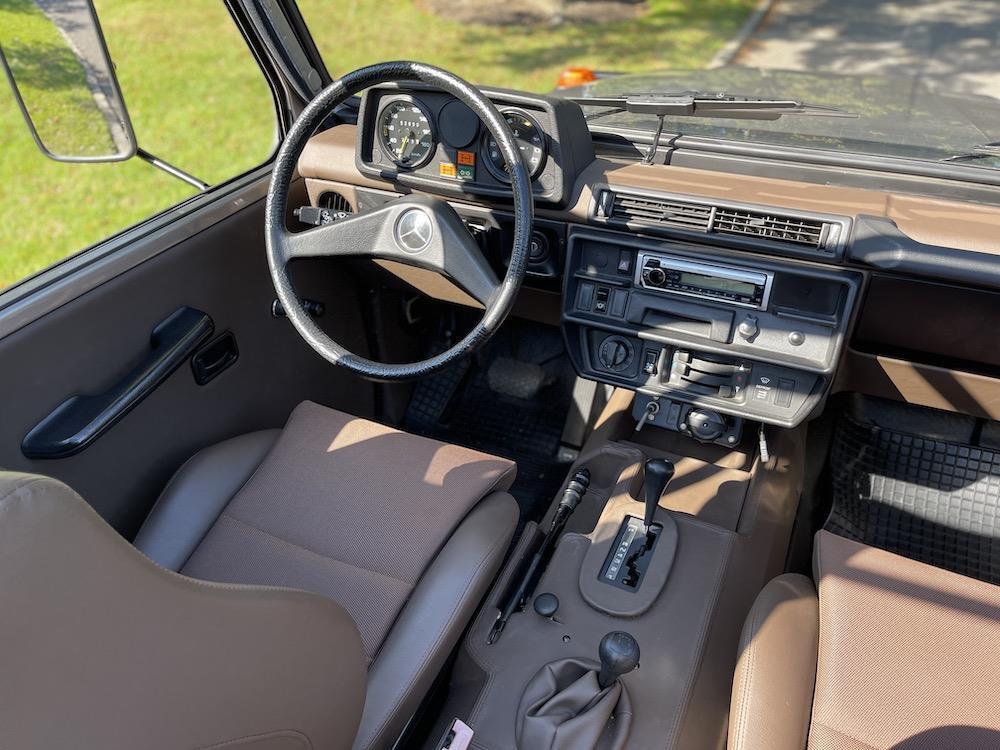Mercedes-Benz-230GE-1994-Convertible-2