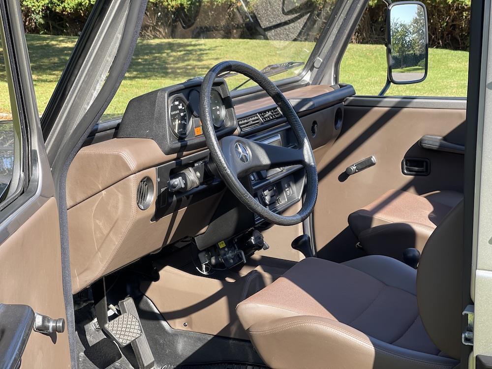 Mercedes-Benz-230GE-1994-Convertible-27