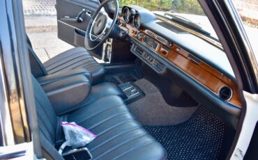 Mercedes-Benz-280SE-1972-Sedan-12