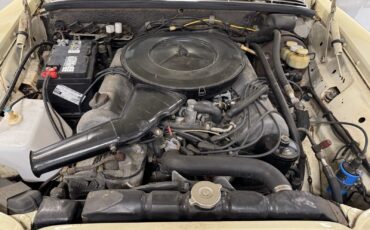 Mercedes-Benz-280SE-1972-Sedan-17