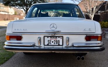 Mercedes-Benz-280SE-1972-Sedan-18