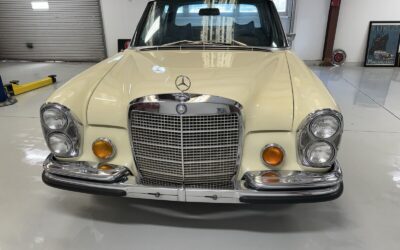 Mercedes-Benz 280SE 1972