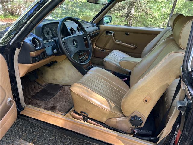 Mercedes-Benz-300-CD-Turbodiesel-1984-20