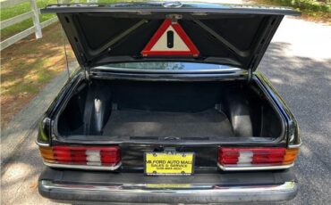 Mercedes-Benz-300-CD-Turbodiesel-1984-25