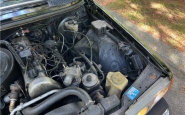 Mercedes-Benz-300-CD-Turbodiesel-1984-36