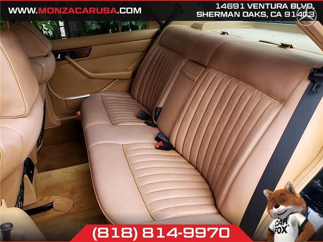 Mercedes-Benz-300-SD-Diesel-1985-Sedan-1