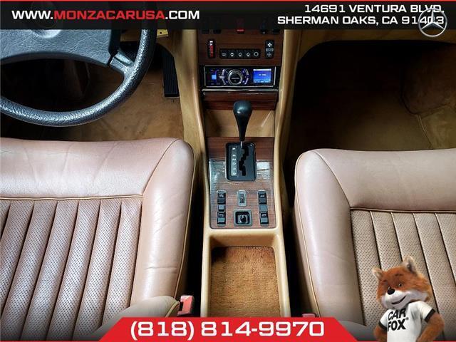 Mercedes-Benz-300-SD-Diesel-1985-Sedan-13