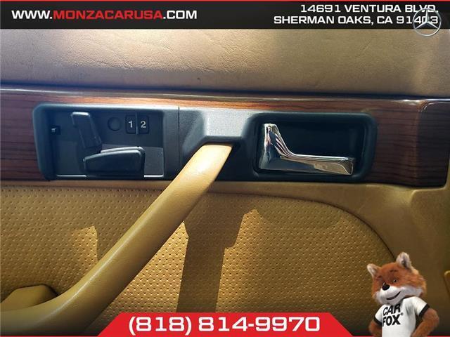 Mercedes-Benz-300-SD-Diesel-1985-Sedan-18