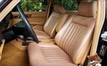 Mercedes-Benz-300-SD-Diesel-1985-Sedan-3