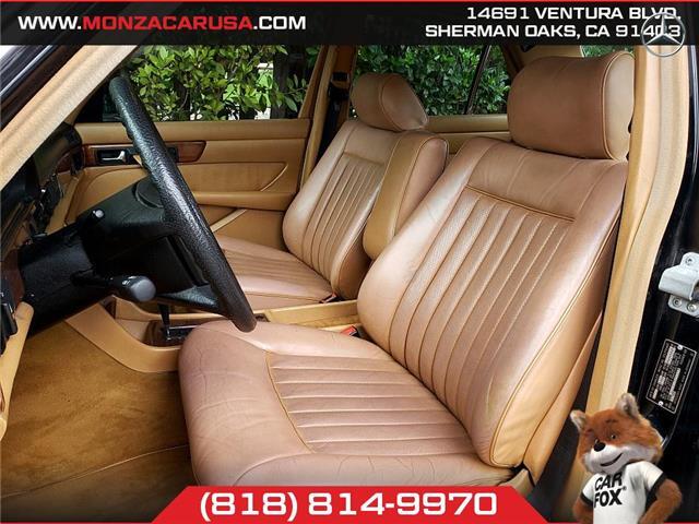 Mercedes-Benz-300-SD-Diesel-1985-Sedan-3