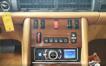 Mercedes-Benz-300-SD-Diesel-1985-Sedan-5