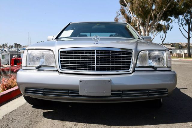 Mercedes-Benz-300-SE-1992-Sedan-1